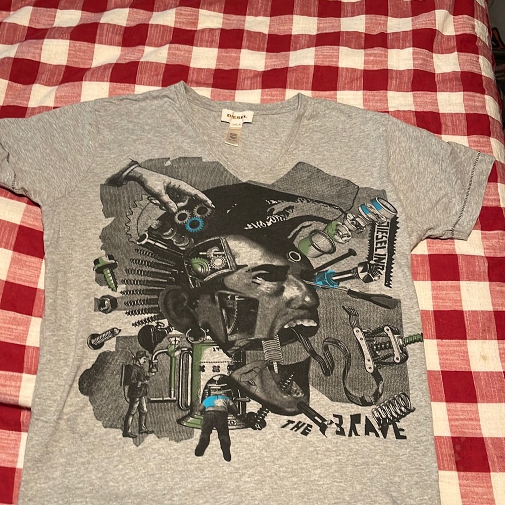 T-shirt diesel size M  no defect
